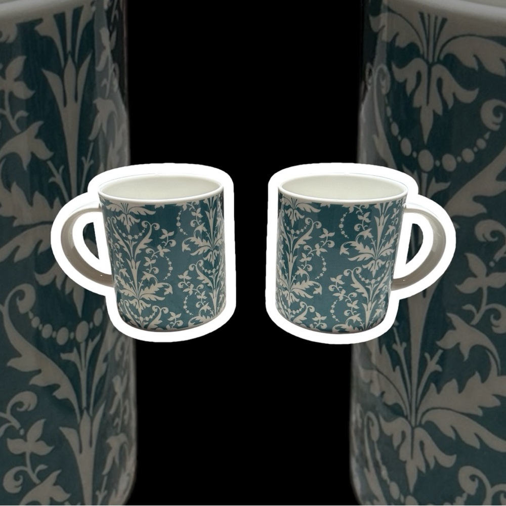Damask English 🏴󠁧󠁢󠁥󠁮󠁧󠁿Fine Bone China Mugs set of 2 “Tiffany blue” and white